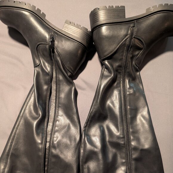 NWOT Torrid Over the knee faux leather boots, size 7.5 WMUS (wide calf) - Picture 1 of 4